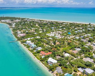 The Rosella-Great Value On Sanibel! Walk To Dining, Shops And The Lighthouse-On Historic East End! - Sanibel - Spiaggia