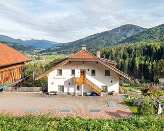 Kranebitterhof Apt Enzian - Valdaora - Building