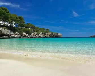 Hostal San Francisco - Cala d'Or - Beach