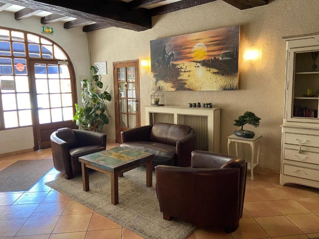 Hotel Porte de Camargue - ארל