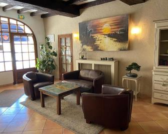 Hotel Porte de Camargue - Arles