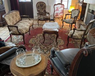 Maison de campagne chaleureuse et au calme - Léotoing - Lounge