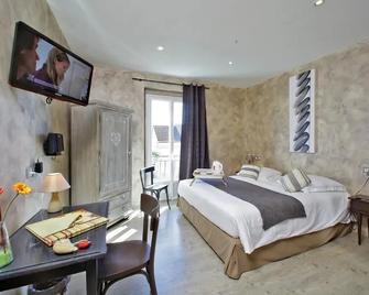Logis Hôtel Restaurant Le Lascaux - Montignac - Bedroom