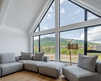 Sofa Villas - Mont Sainte-Anne - בופרה - סלון