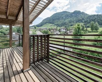 Urbane Apartment in Kirchdorf in Tyrol near Ski Area - Kirchdorf in Tirol - Balcony