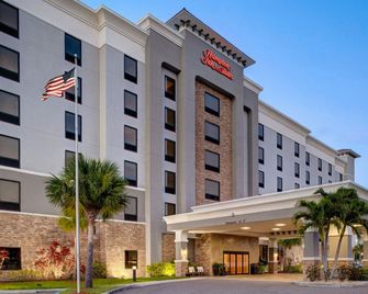 Hampton Inn & Suites Tampa Northwest/Oldsmar - Oldsmar - Будівля