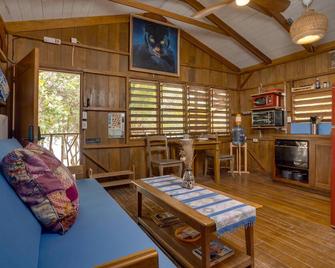 On The Beach Bungalows - Flip Flop #2 - Maya Beach - Living room