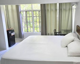The Gardens - Kingston - Habitación