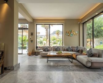 Mare Alba - Gündoğan - Lobby