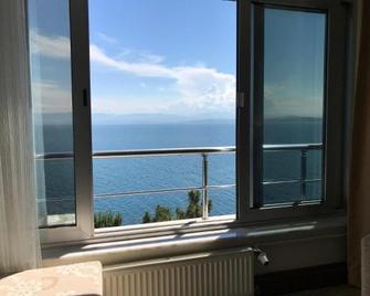 Vira Otel Suites - Sinop - Balkon