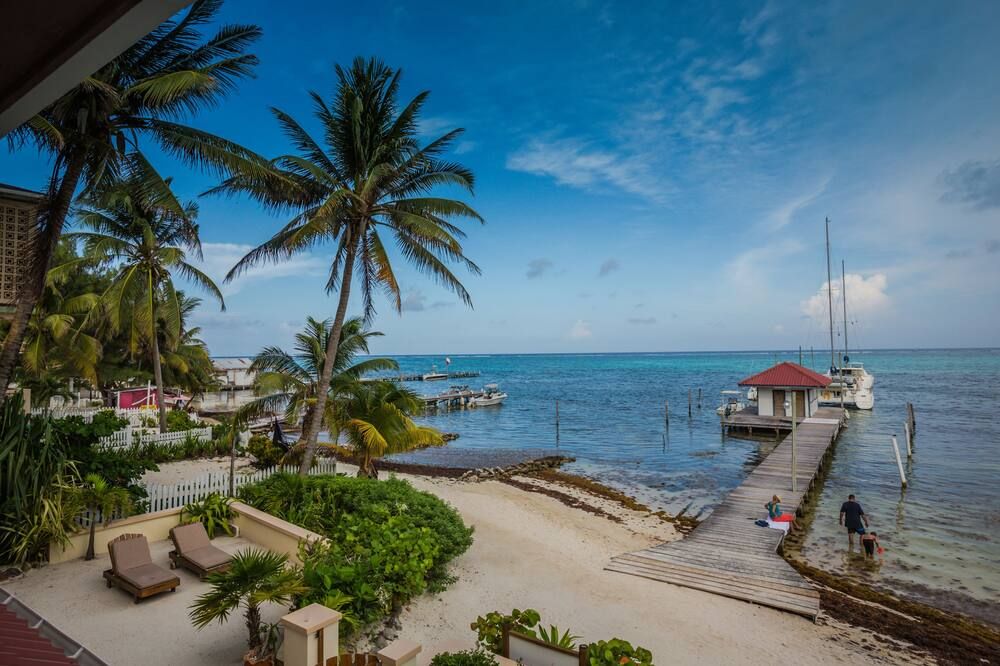 ذا بالمز أوشن فرنت سويتس - سان بيدرو - شاطئ