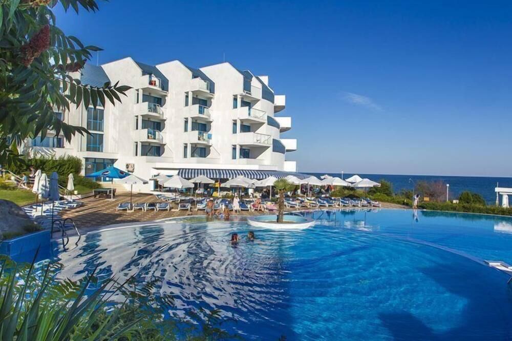 Sineva Park Hotel - All Inclusive - סבטי ולאס - בריכה