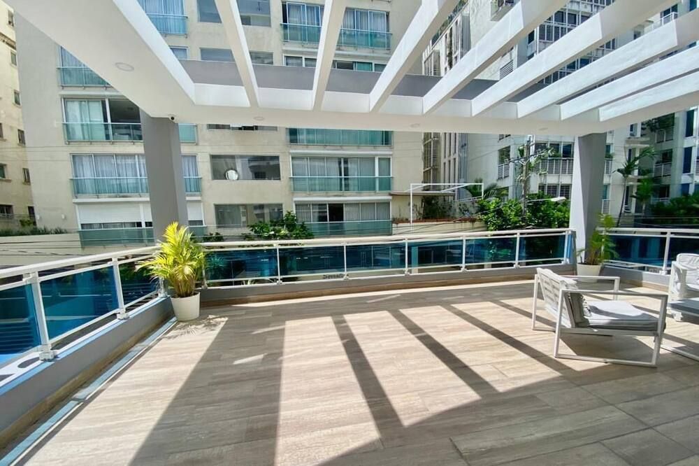 Stylish 1br Apt in Piantini/Serralles, Santo Dgo - Santo Domingo - Balcony