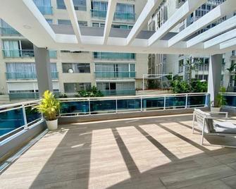 Stylish 1br Apt in Piantini/Serralles, Santo Dgo - Santo Domingo - Balcony
