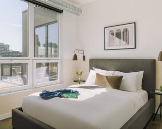 Sonder The Opal - Chicago - Bedroom