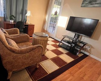 Your comfort place - Elk Grove - Living room