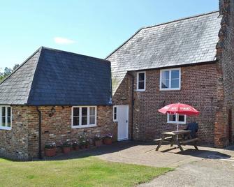 Hawthorne Cottage - Py8 - Wingham - Edificio