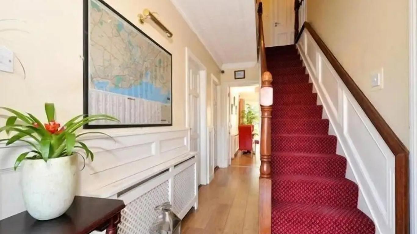 Lynfield Guest House