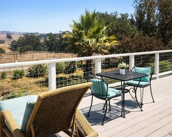 Luxury Horse Farm Retreat Between Wine Country & Coast - Petaluma - Balkon