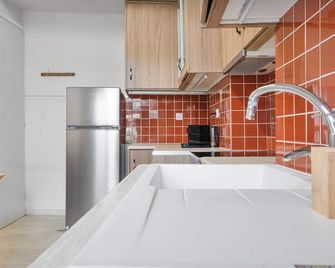 Lefkas Town Apartment - Lefkáda - Küche