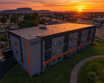 Lux Suites Extended Stay - Thunder Bay - Edificio