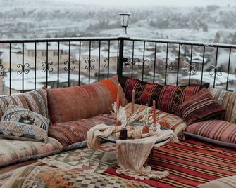 Kismet Cave Mansion - Göreme - Balcony