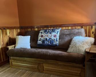 Sunset Hillside Cabin \'C\' on Horse Farm w/ Hiking - Fayetteville - Bedroom