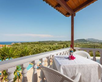 Zante View Studios & Villas - Tsilivi - Balkon