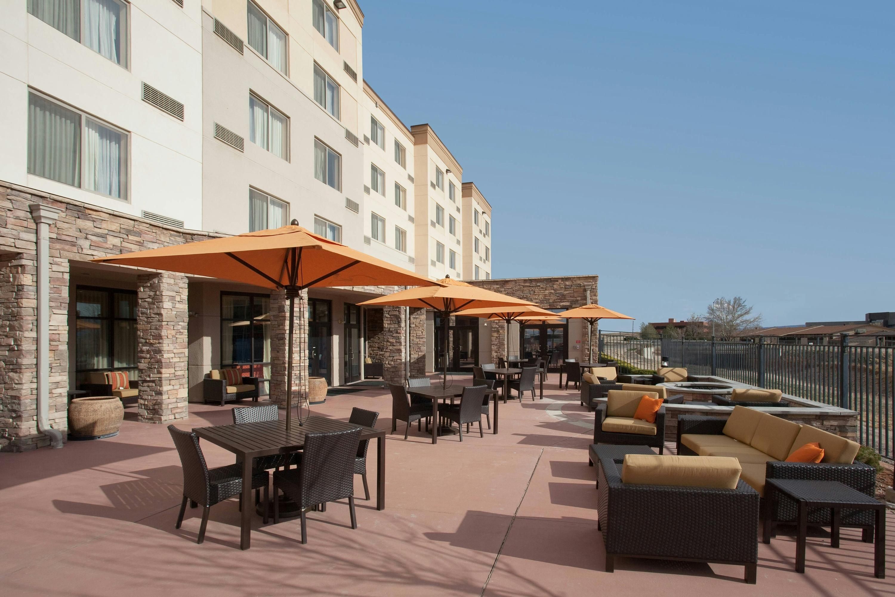 Courtyard by Marriott Grand Junction - גרנד ג'אנקשן - פטיו