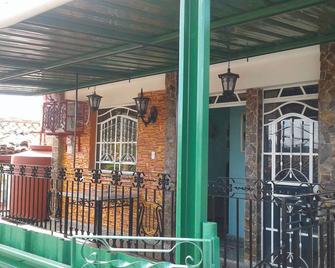 Casa Colonial La Nonna - Pinar del Río - Balcón