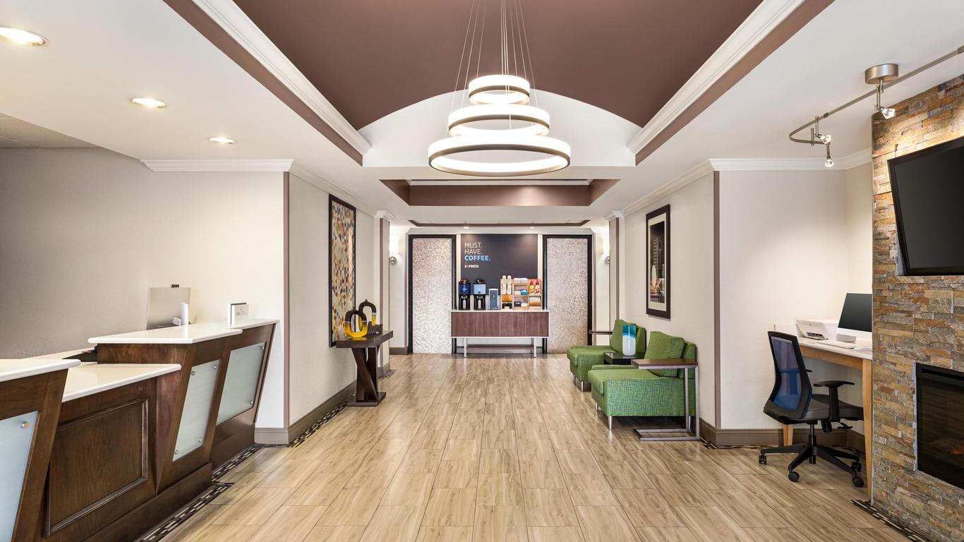 Holiday Inn Express Hotel & Suites Live Oak, An IHG Hotel