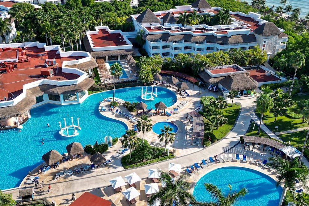 Grand Riviera Princess All Suites & Spa Resort
