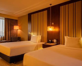 Azimut Grand Hotel Tashkent - Tashkent - Bedroom