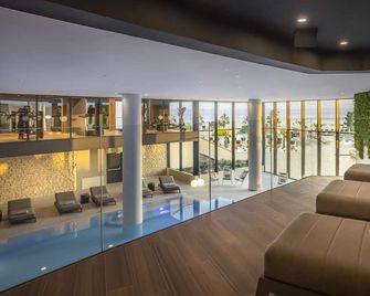Aminess Laurel Khalani Hotel - Makarska - Zwembad