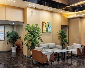 Ezzi Hotel (Shanghai Hongqiao Airport National Convention And Exhibition Center) - Shanghai - Lobby