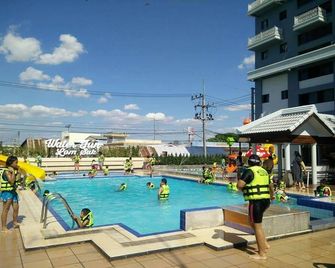 Lom Sak Nattirat Hotel - Phetchabun - Pool