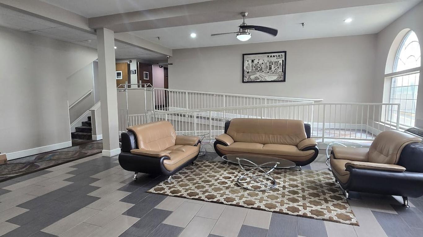 Super 8 by Wyndham Kansas City