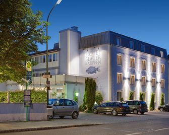 Hotel Blauer Karpfen - Oberschleißheim - Gebäude