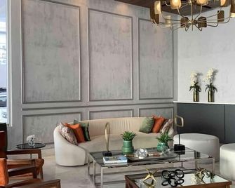 Luxurious Apt Located in The Heart Of Bella Vista - סנטו דומינגו - סלון