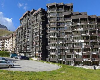 Studio Home Club - Lavachet-11 by Interhome - Tignes - Gebouw