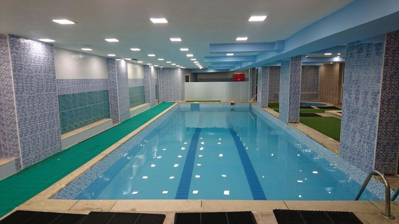 Al Fawanes Hotel Apartments