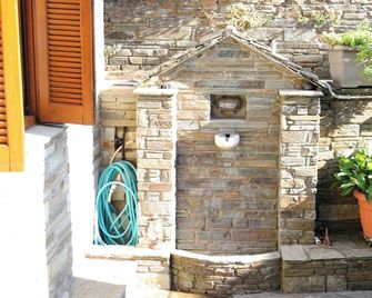 Alikopetra - Portaria - Vista del exterior