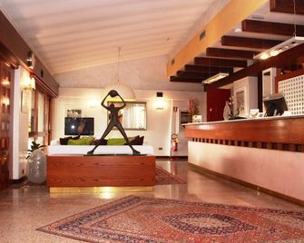Hotel Posta 77 - San Giorgio in Bosco - Reception