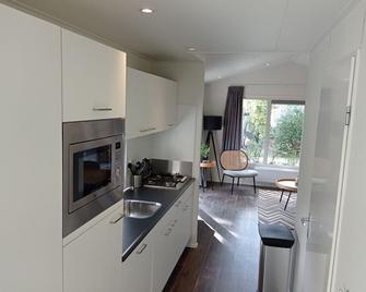 Holiday Home Maridu Ayla - Arnhem - Kitchen