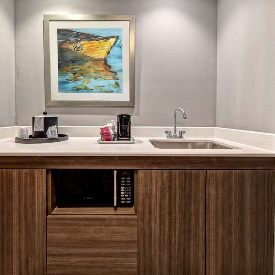 Bathroom view of Hampton Inn & Suites San Jose Airport