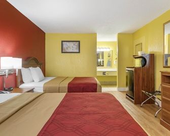 Travelers Inn Douglas by OYO Us-441 - Douglas - Quarto