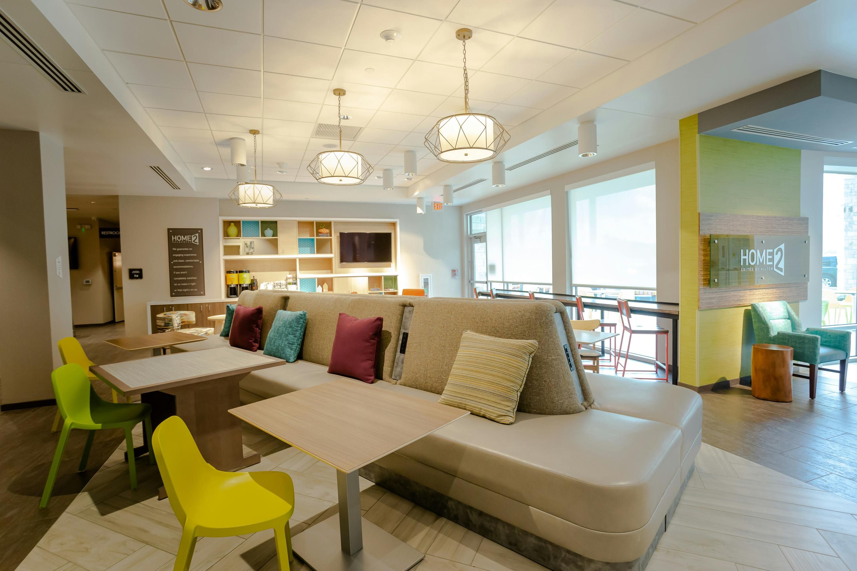 Home2 Suites by Hilton Pflugerville - Pflugerville - Salónek