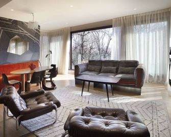 Luxury Suite 10 Lead - Bucharest - Living room