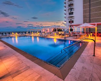 Hotel Maren Fort Lauderdale Beach, Curio Collection By Hilton - Fort Lauderdale - Pool