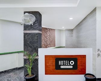 Deluxe The Paradise Guest Inn - Nellore - Front desk
